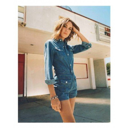 Alexa Chung Returns