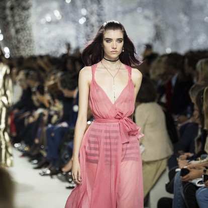 Οι 8 πιο θηλυκές αποχρώσεις για το φετινό καλοκαίρι