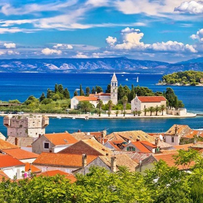 Γνωρίστε το Vis στις Δαλματικές Ακτές όπου γυρίστηκε το σίκουελ του Mamma Mia