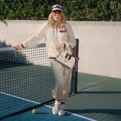 H Faye Danaway στα 77 της πρωταγωνιστεί στη Sylvie 2018 campaign 