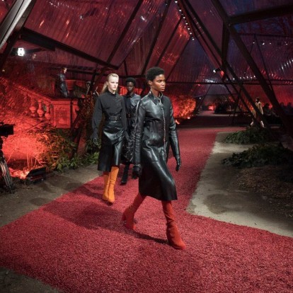 Leather for ever: γιατί το δέρμα είναι ο πρωταγωνιστής της σεζόν