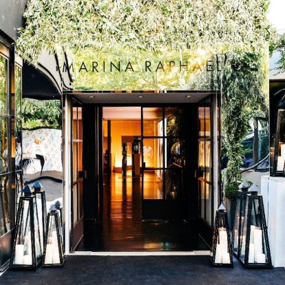 Marina Raphael: Ένας κόσμος γεμάτος λάμψη και κομψότητα 