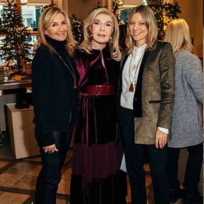 Η Zeus+Δione παρουσίασε το νέο γούρι της χρονιάς εμπνευσμένο από τις Μούσες