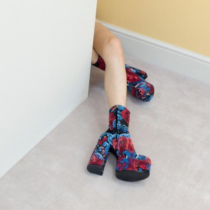 Οι editors του GLOW.GR επιλέγουν τα in & out της εβδομάδας vol.12