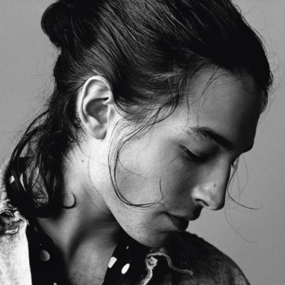 Ezra Miller: Γνωρίστε το νέο talk of the town του Hollywood