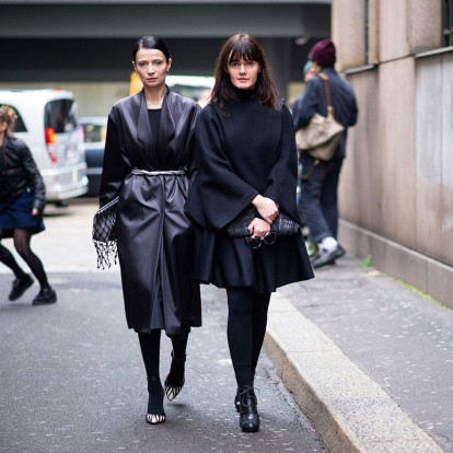 Total black looks για τον φετινό χειμώνα που πρέπει να δοκιμάσετε 