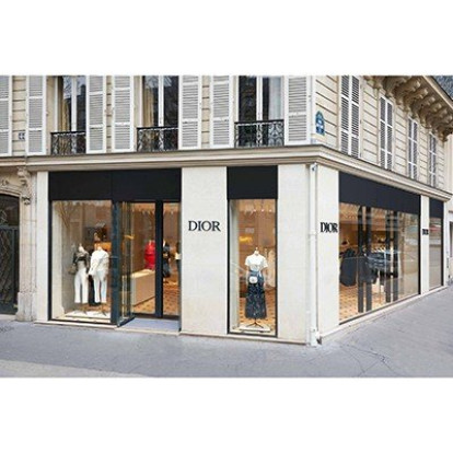 Parisian Pop-Up Store