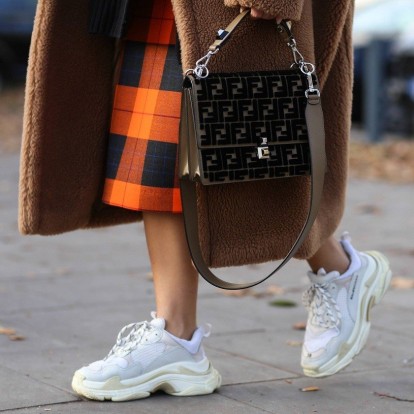 Αυτά είναι τα αγαπημένα λευκά sneakers των editors του GLOW.GR