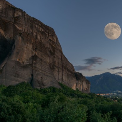 Μετέωρα: Μια βουτιά σ’ ένα κινηματογραφικό τοπίο