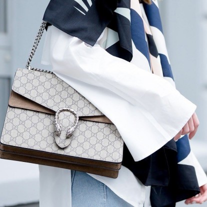 Tι έχουν στην τσάντα τους οι editors του GLOW.GR;