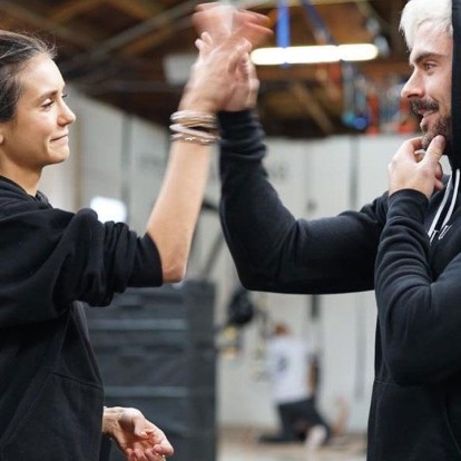 Ο Zac Efron και η Nina Dobrev σε έναν αγώνα γυμναστικής που θα σας ενθουσιάσει