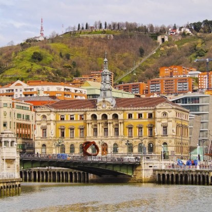 Σαν παραμύθι: Ταξιδέψτε στη μαγευτική Χώρα των Βάσκων