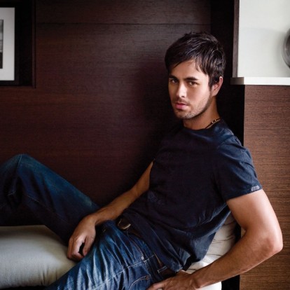 Enrique Iglesias: Πριν τη συναυλία του στη Θεσσαλονίκη γνωρίστε καλύτερα τον Ισπανό star
