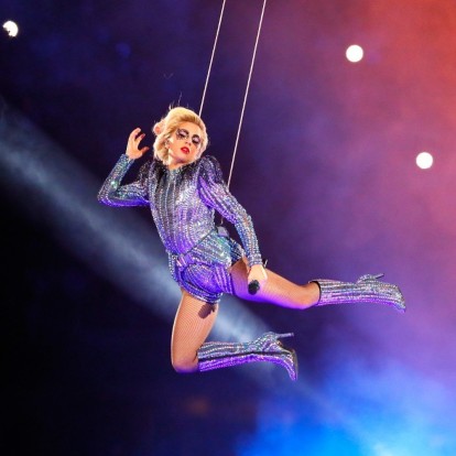 Εντυπωσιακή έκθεση στο Λας Βέγκας τιμά τη στιλιστική ιδιοφυΐα της Lady Gaga