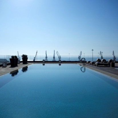 Μια βουτιά στις πιο ωραίες πισίνες της Θεσσαλονίκης