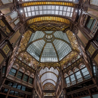 O αρχιτεκτονικός παράδεισος του Párisi Udvar Hotel άνοιξε τις πόρτες του στη Βουδαπέστη