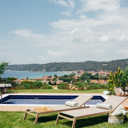 Ο νέος προορισμός απόδρασης βρίσκεται στη Χαλκιδική και είναι συγκλονιστικός