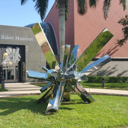 H πρώτη έκθεση γλυπτικής του Arik Levy στην Αμερική