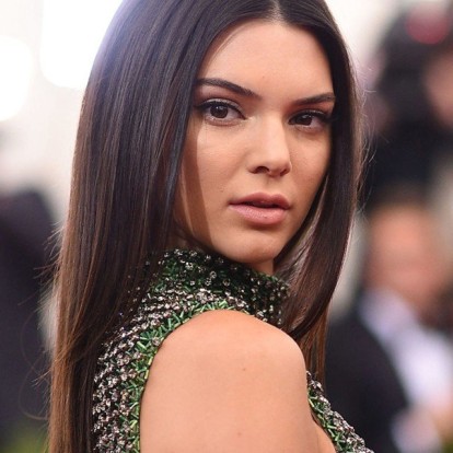 Kendall Jenner: Βραβεύτηκε ως fashion icon της δεκαετίας