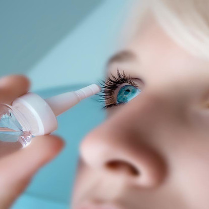 Κόκκινα μάτια: Τι μπορεί να σημαίνουν