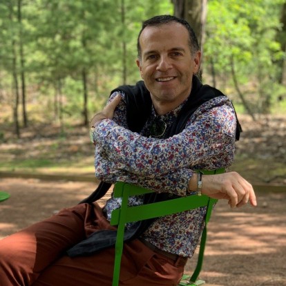 Ο Άρης Καβατζίκης μας ξεναγεί στον κόσμο του μέσα από 29+1 ερωτήσεις