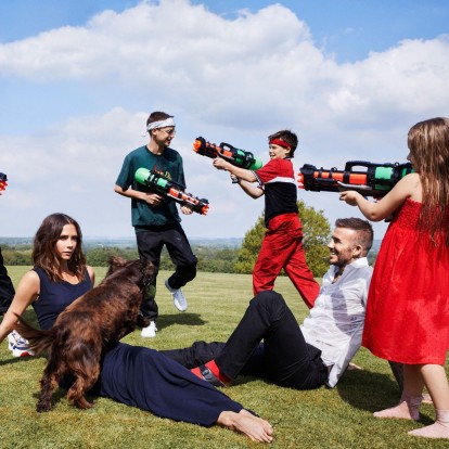 Γιατί οι γυναίκες πρέπει να επιλέγουν ανάμεσα σε καριέρα και οικογένεια;