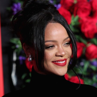 To ολοκαίνουριο βιβλίο της Rihanna και ό,τι άλλο ξεχωρίσαμε αυτή την εβδομάδα