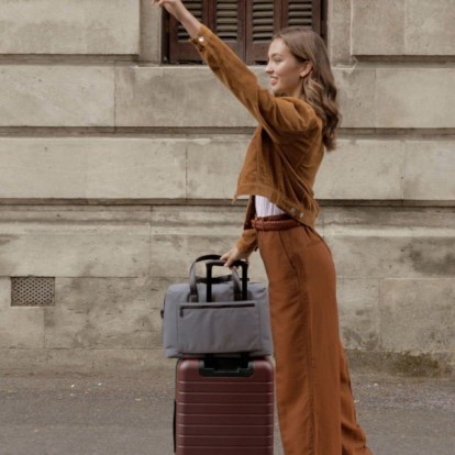 Eτοιμάζετε ταξίδι; Με αυτά τα έξυπνα tips θα εξοικονομήσετε χώρο στη βαλίτσα σας