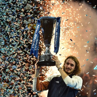 Στην κορυφή του κόσμου: Ο Στέφανος Τσιτσιπάς νικητής του ATP Finals του Λονδίνου 