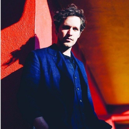 Ο Leon of Athens που συνεργάστηκε με τον Γιώργο Λάνθιμο μας μιλάει για την πορεία του και όλα όσα του δίνει η μουσική