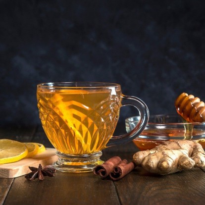 4+1 ροφήματα που θα επαναφέρουν άμεσα τη σιλουέτα σας μετά τις γιορτές 