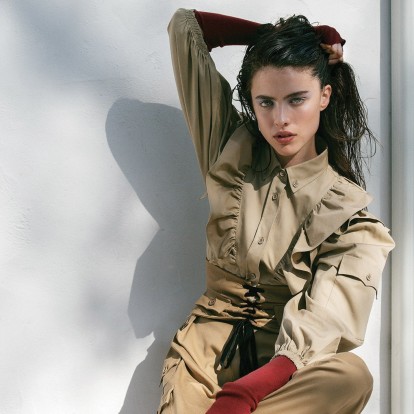 Margaret Qualley: Το νέο ανερχόμενο it girl που «έκλεψε» τις εντυπώσεις στην τελευταία ταινία του Quentin Tarantino 