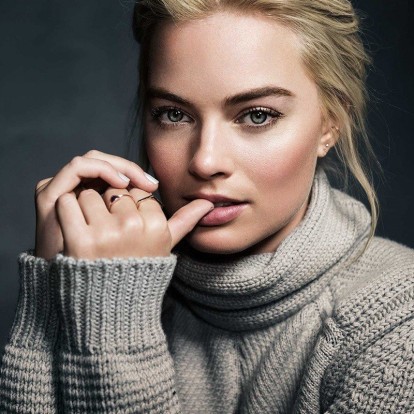 Τα nail trends που έχουν ήδη υιοθετήσει οι celebrities με τη νέα χρονιά