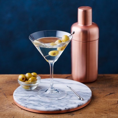 Είστε σε δίαιτα; Αυτά είναι τα αλκοολούχα ποτά που μπορείτε να πιείτε άφοβα 