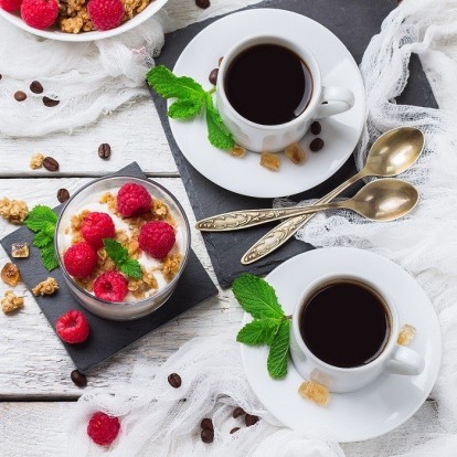 Θέλετε να περιορίσετε τον καφέ; Αυτά είναι τα 4 απολαυστικά ροφήματα που θα σας κάνουν να τον αντικαταστήσετε 