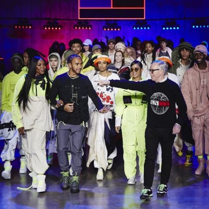 To καλύτερο βίντεο που θα δείτε σήμερα είναι το show του Tommy Hilfiger για την Άνοιξη του 2020