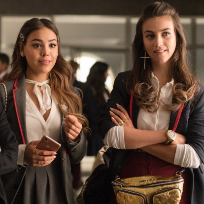 Όλες οι νέες σειρές στο Netflix που θα σας κάνουν να βλέπετε το ένα επεισόδιο μετά το άλλο