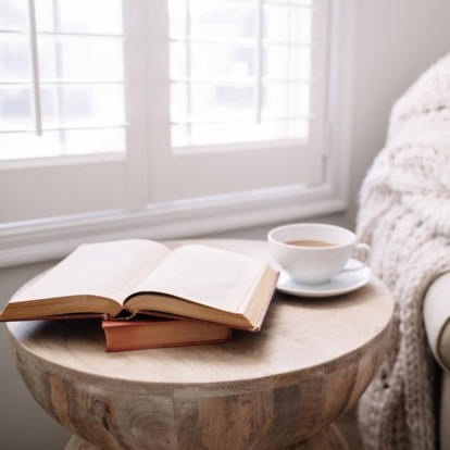 Book Lovers: 5 νέες αφίξεις ελληνικών και ξένων βιβλίων για να διαβάσετε αυτή την περίοδο