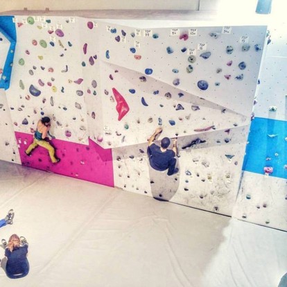 Αναρριχηθείτε με τους Hikers