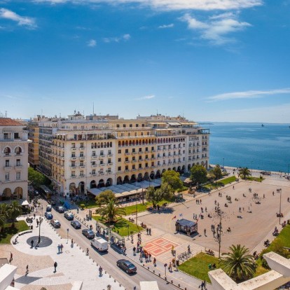 Θεσσαλονίκη: Η ελληνική απάντηση στο Παρίσι, σύμφωνα με την Telegraph