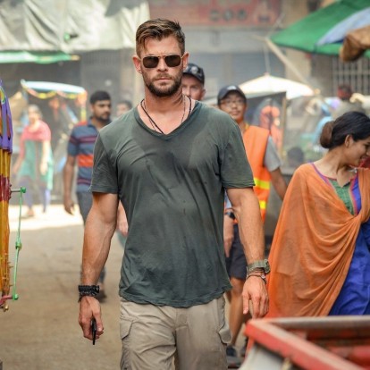 Τα 6 νέα καλύτερα films & miniseries του Netflix για να παρακολουθήσετε ενώ βρίσκεστε σε καραντίνα 