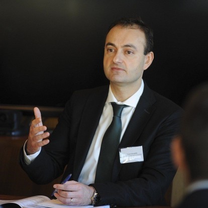 O παγκοσμίου φήμης οικονομολόγος, Αθανάσιος Βαμβακίδης, εξηγεί τις οικονομικές μεταπτώσεις που θα υπάρξουν μετά την πανδημία 