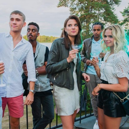 Oι 8 καλύτερες mini series για να παρακολουθήσετε τώρα στο Netflix