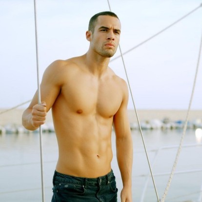 Οι καλύτερες ισπανικές σειρές στο Netflix για ατελείωτο binge-watching 