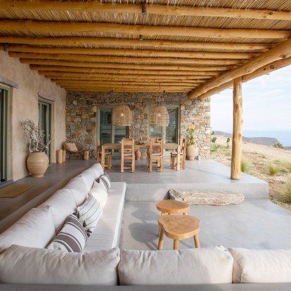 Summer Loading: Oι Pende Natura Residences στη Σέριφο είναι πρότυπες νησιώτικες κατοικίες με σεβασμό στο περιβάλλον τους