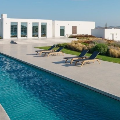 Το Gaze House στην Πάρο αποτελεί ένα καλοκαιρινό «ησυχαστήριο» με φοβερή θέα στην θάλασσα