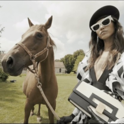 Behind the scenes: Mια ματιά στα παρασκήνια της φωτογράφησης της resort 2021 συλλογής του οίκου Balmain