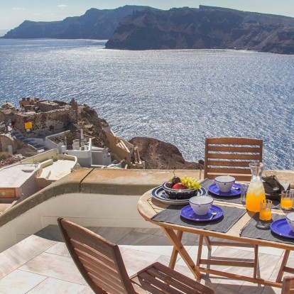 Το «καπετανόσπιτο» του Νομικού είναι ένα κρυφό κόσμημα στο όμορφο χωριό της Οίας