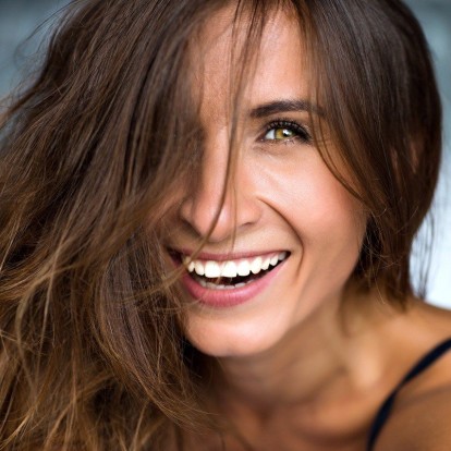 Αποκτήστε το χαμόγελο των ονείρων σας με την βοήθεια της αόρατης ορθοδοντικής