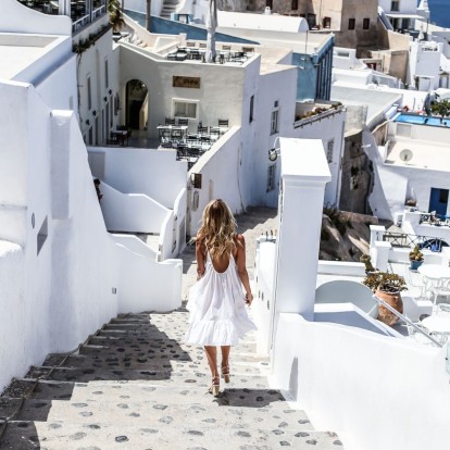 All the single ladies: 6 νησιά για να επισκεφτείτε φέτος με τις φίλες σας 